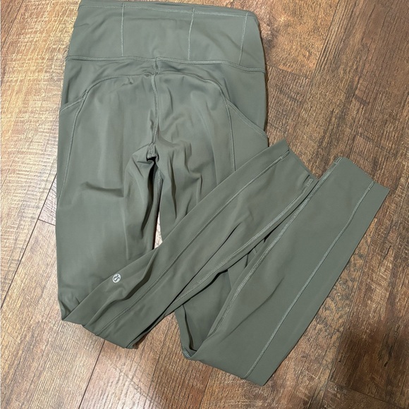 Lululemon align leggings with pockets in grey eucalyptus - Picture 5 of 6